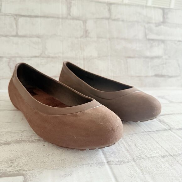 Crocs Women’s Brown Mammoth Lined Ballet Flats Faux Fur Cozy Skimmer Shoes Sz 10 - Picture 1 of 6